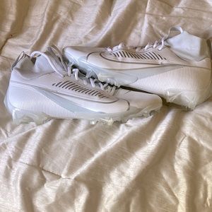 Nike vapor football cleats white